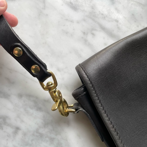 Vintage coach purse - Picture 3 of 5